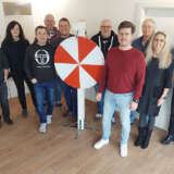 RPS 1 640 A01 Die Seminargruppe und das Gluecksrad Fotograf Olaf Aschmann